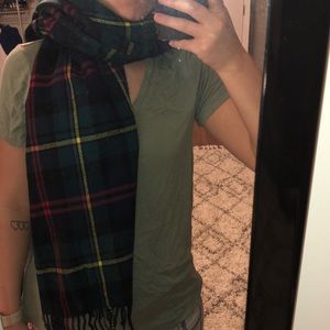 NWOT Plaid blanket scarf 🧣